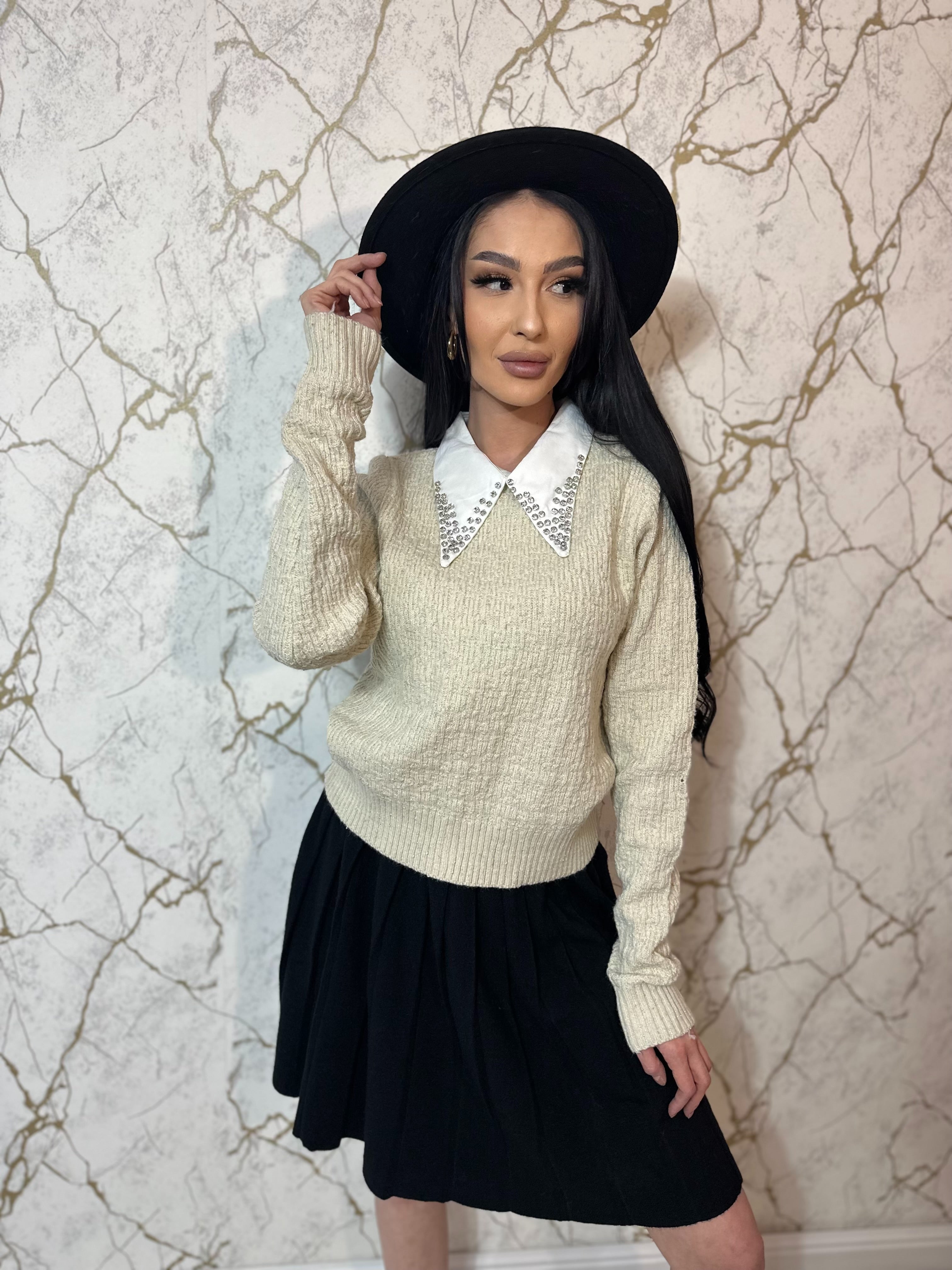 Bluză cu guler si sclipici