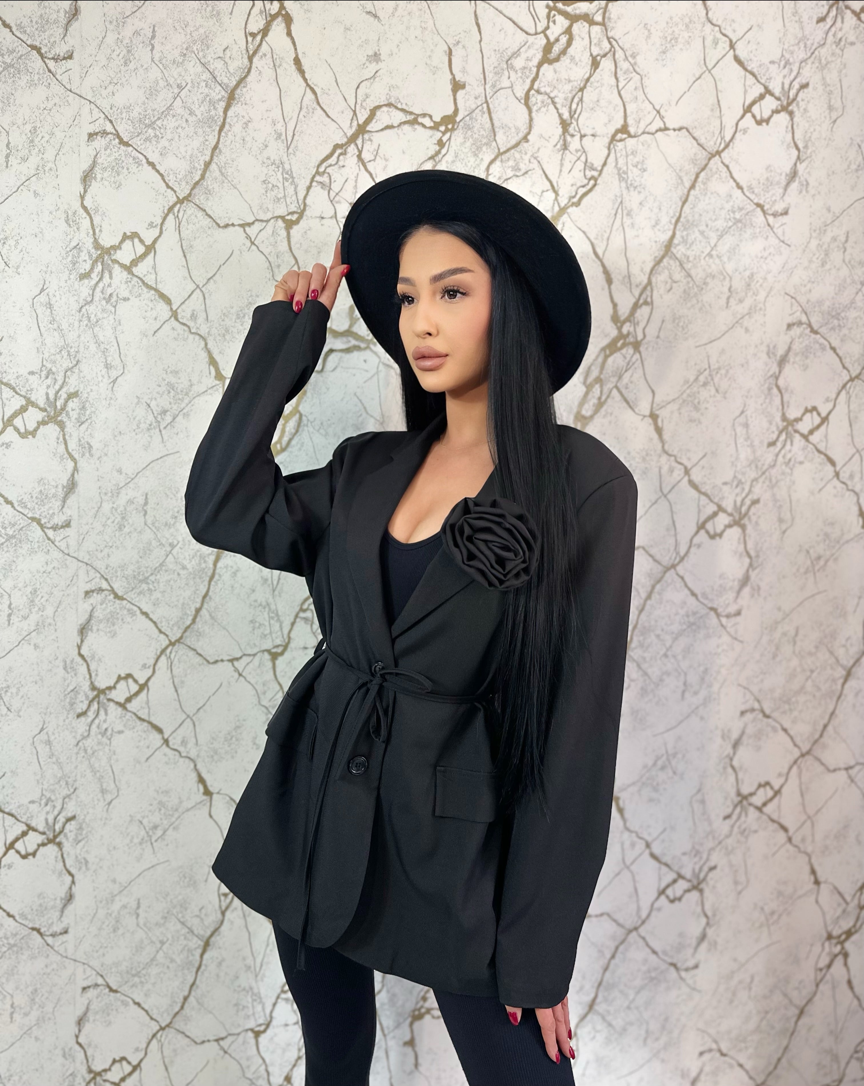 Sacou Flower Black