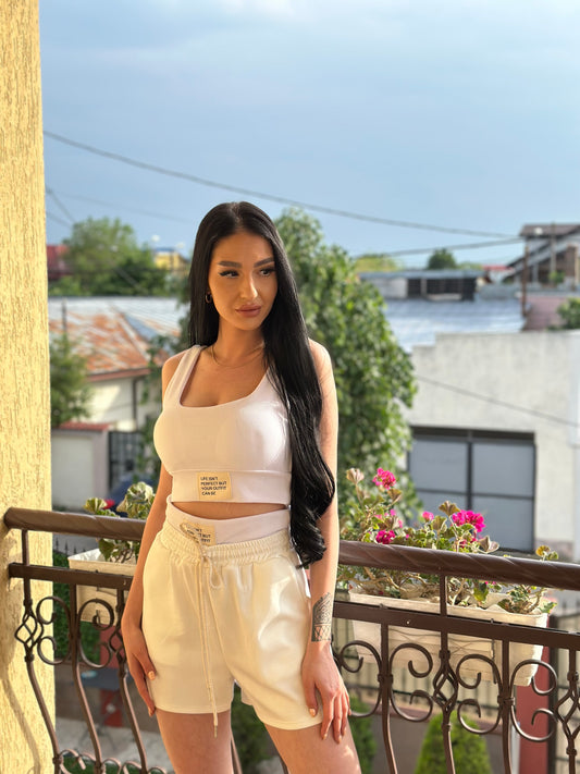Compleu Bella White