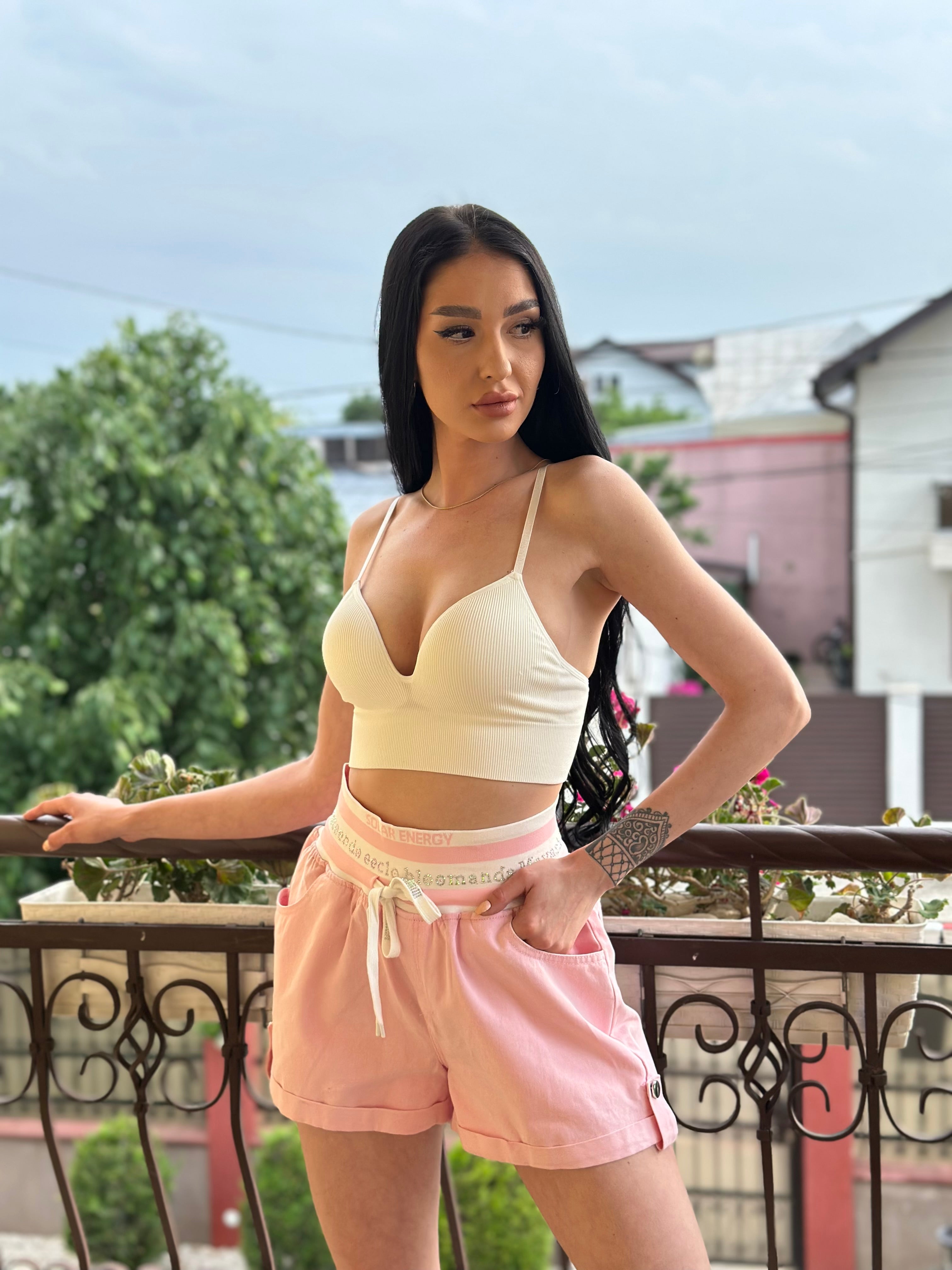 Pantaloni scurti Irina