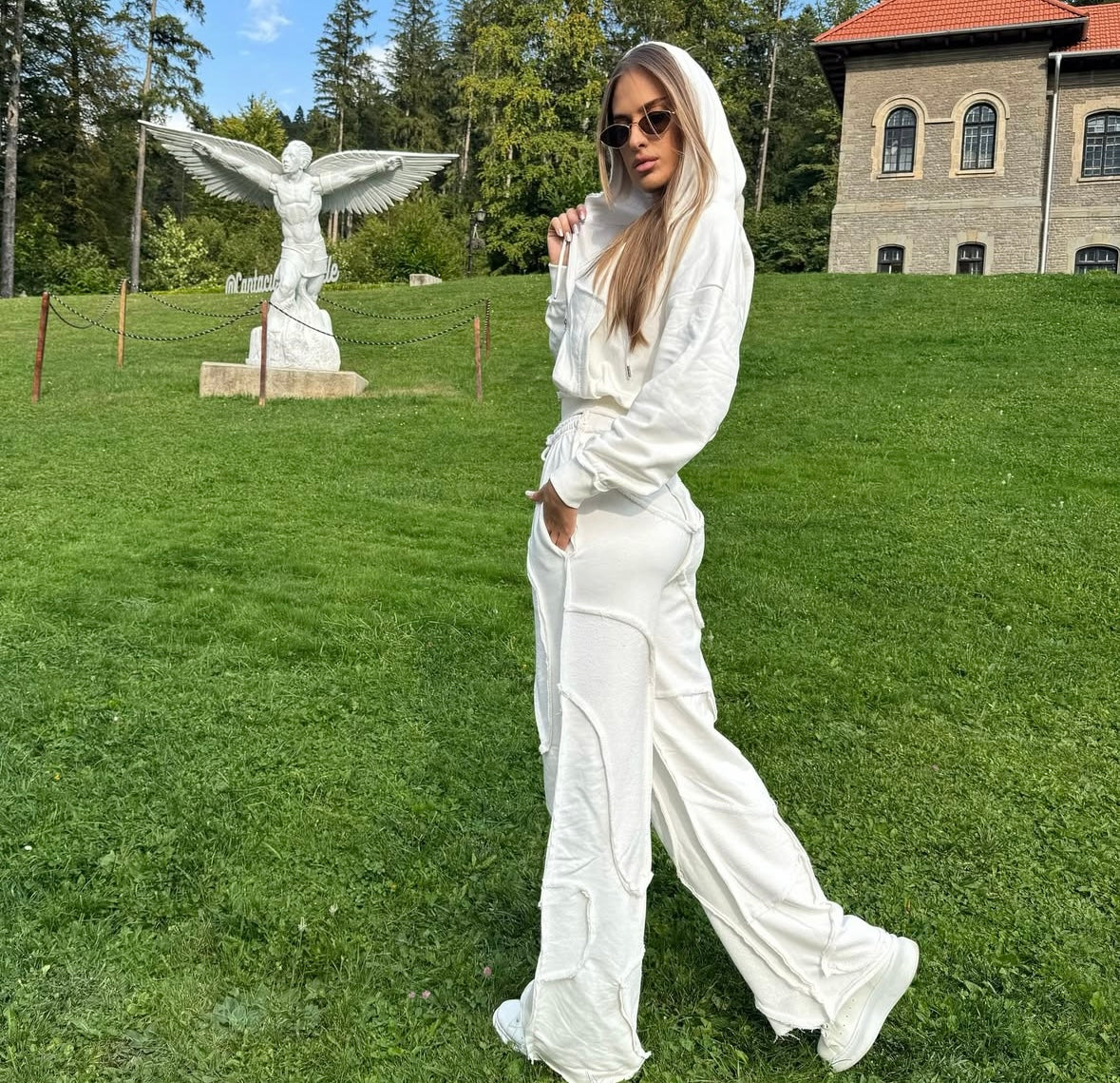 Compleu Le Gaga Alb