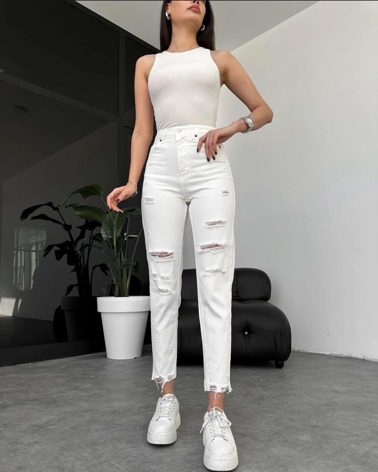 Blugi Momfit Ripped White